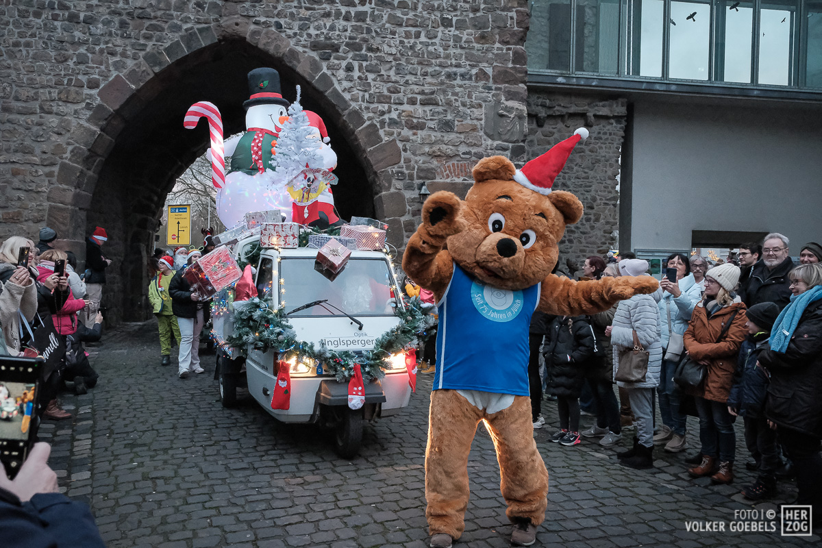 Impression 32 der ersten Jülicher Weihnachtsparade 2024