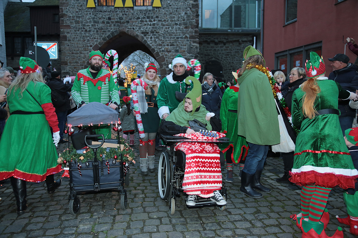 Impression 39 der ersten Jülicher Weihnachtsparade 2024