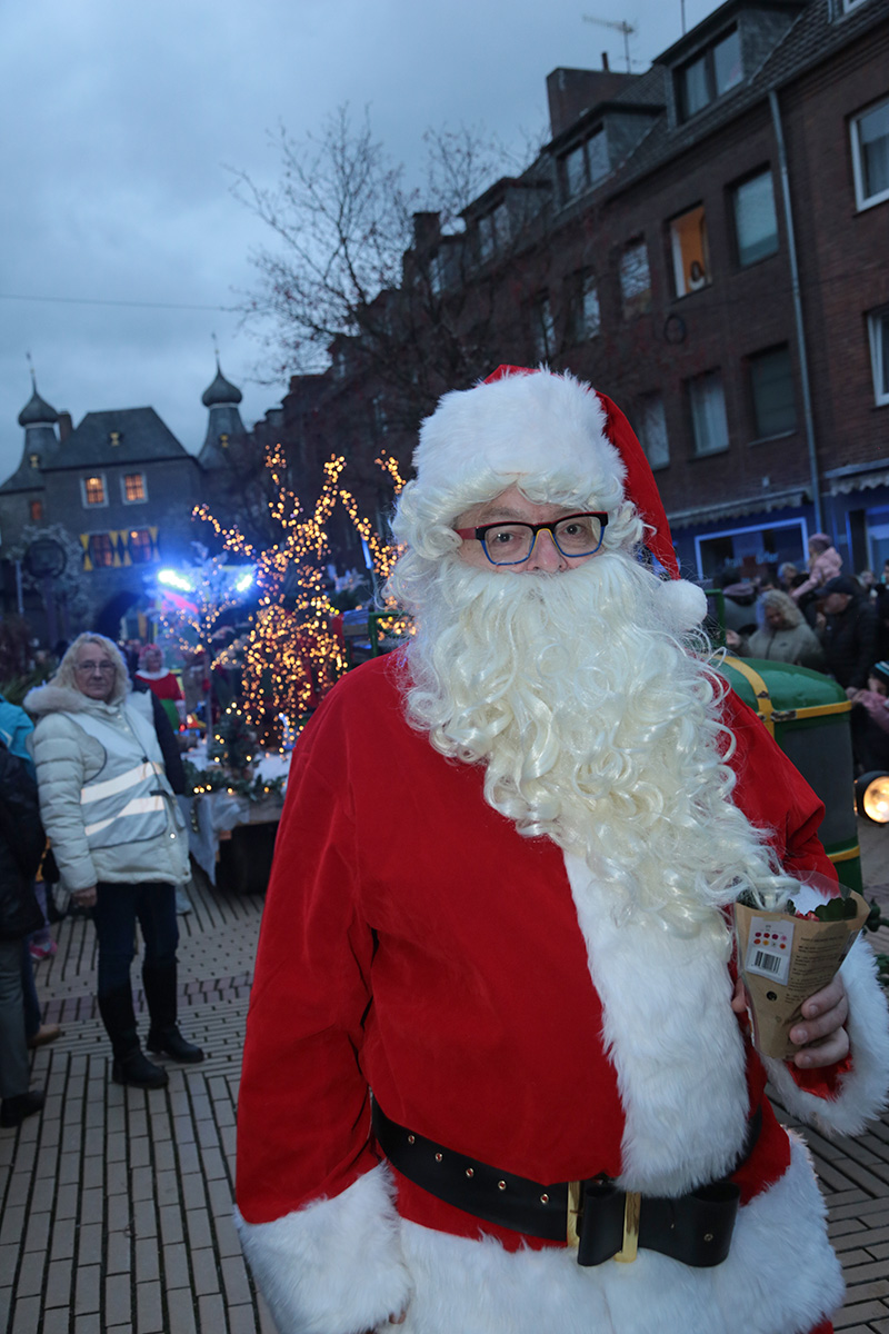 Impression 45 der ersten Jülicher Weihnachtsparade 2024