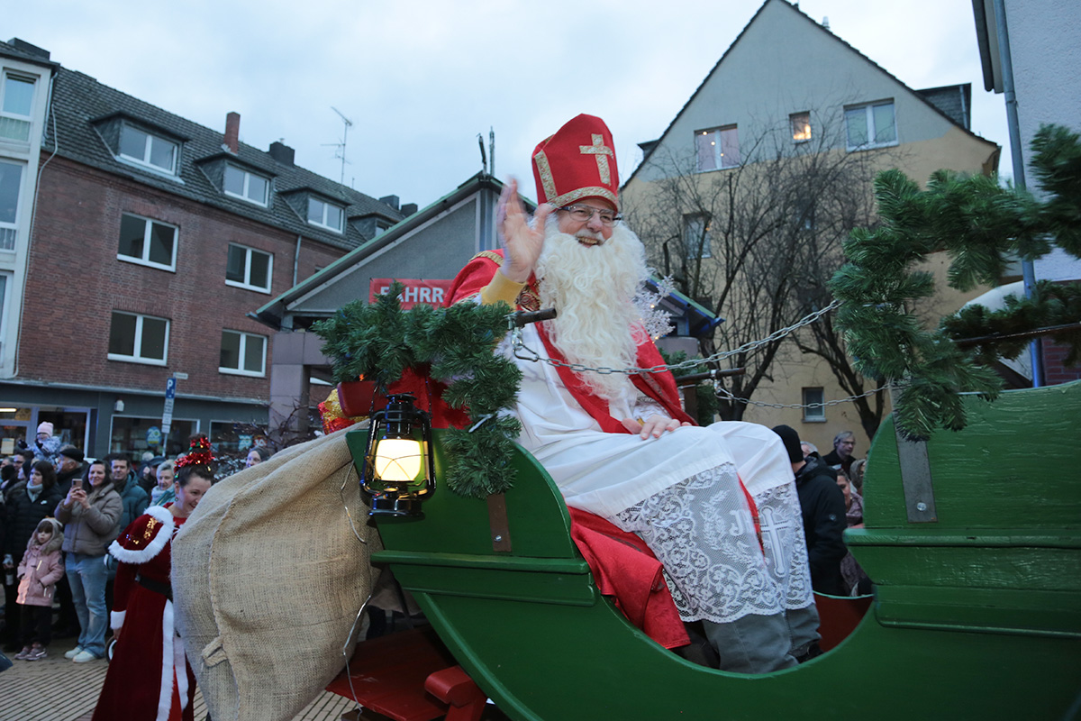 Impression 47 der ersten Jülicher Weihnachtsparade 2024