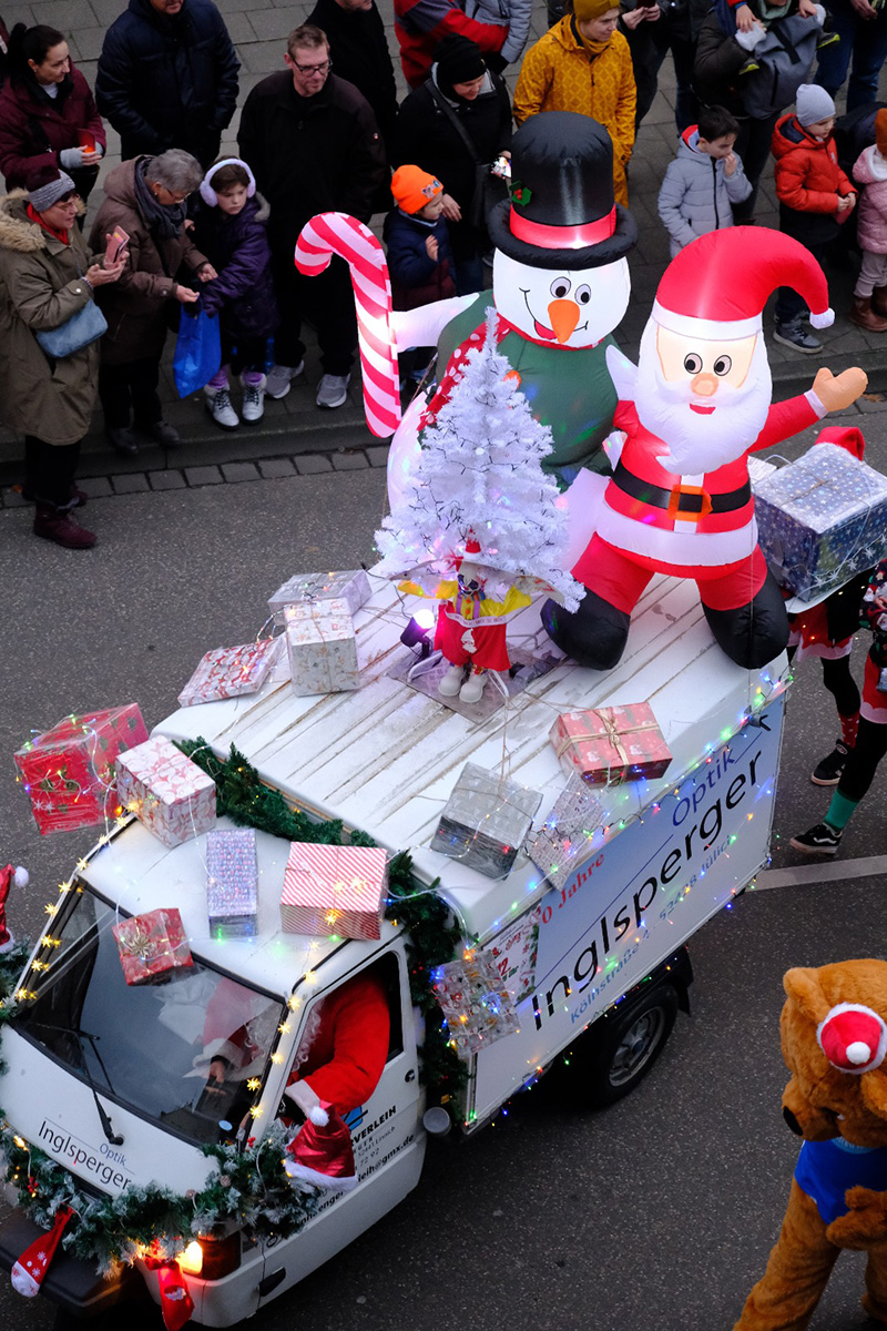 Impression 56 der ersten Jülicher Weihnachtsparade 2024