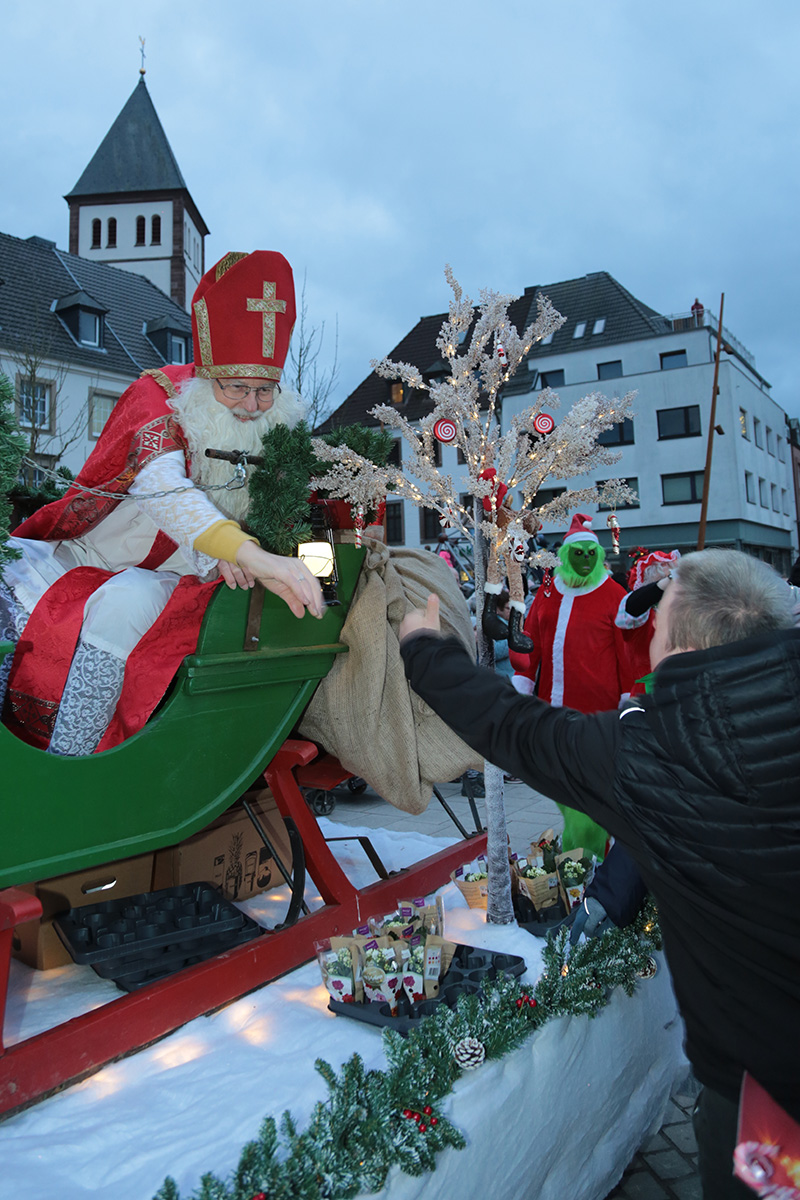 Impression 63 der ersten Jülicher Weihnachtsparade 2024