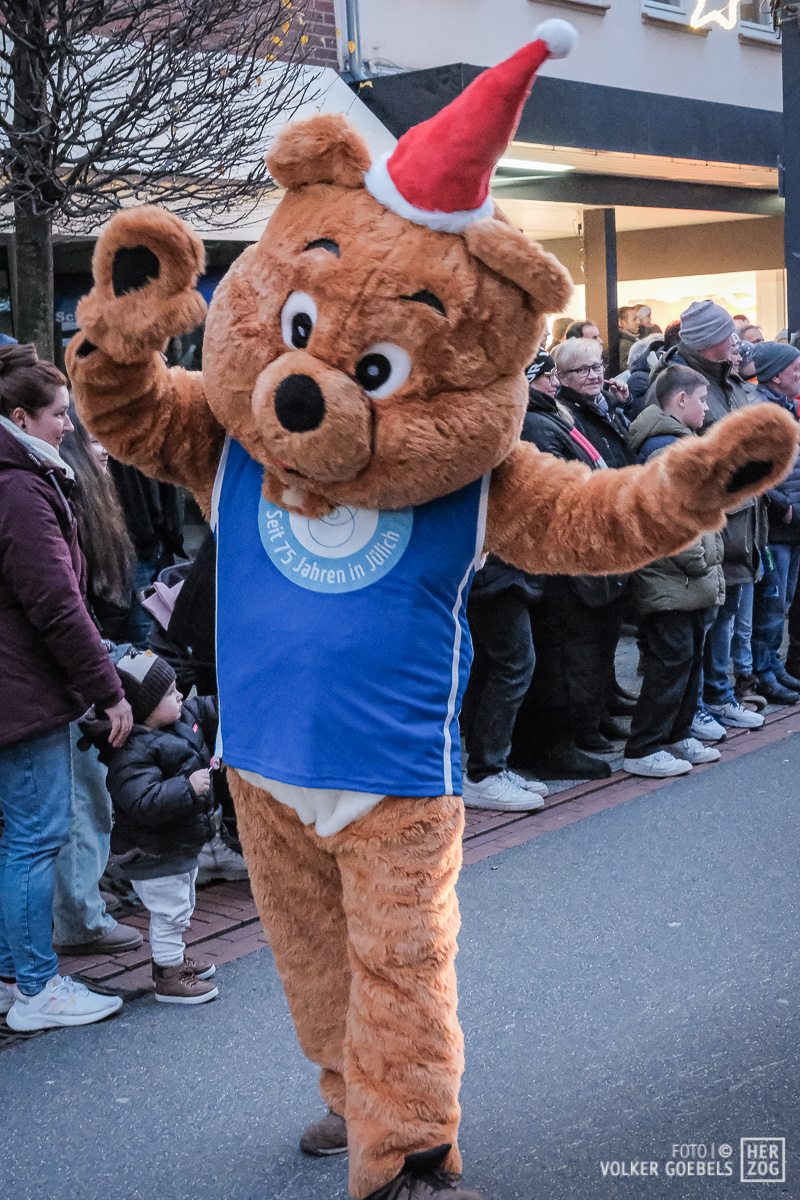 Impression 69 der ersten Jülicher Weihnachtsparade 2024