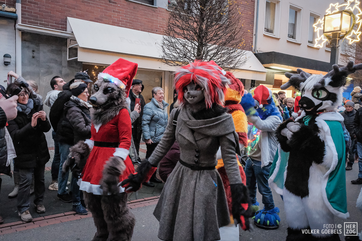 Impression 71 der ersten Jülicher Weihnachtsparade 2024