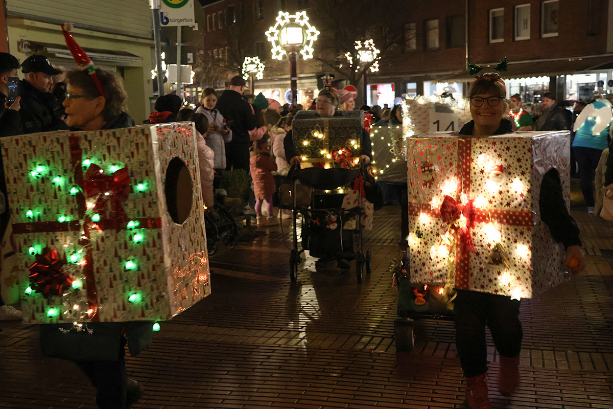 Impression 25 der Jülicher Weihnachtsparade 2025